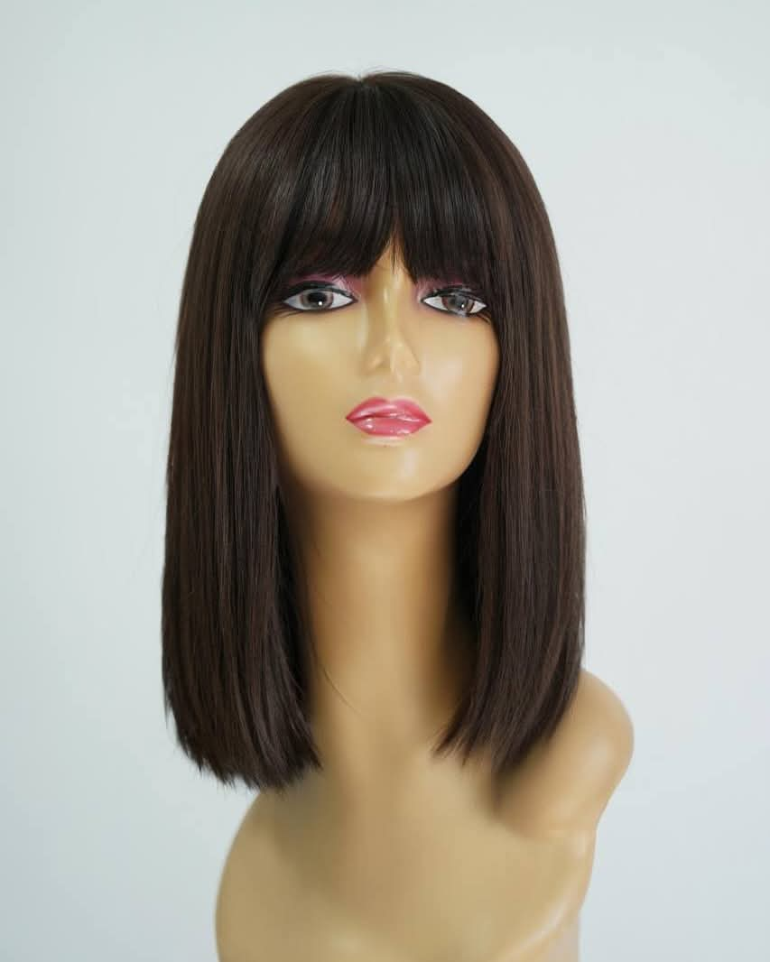 Black straight wig